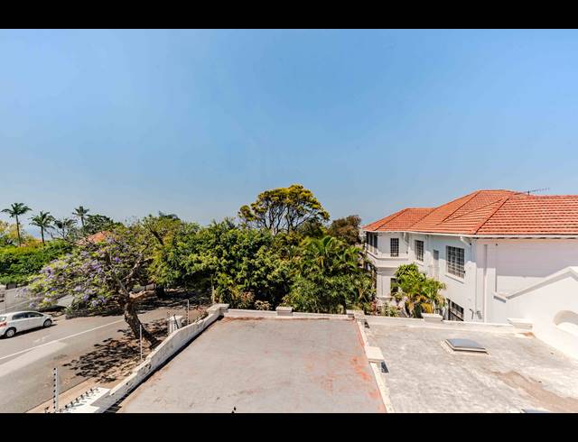 2 BEDROOM APARTMENT FOR SALE IN ESSENWOOD